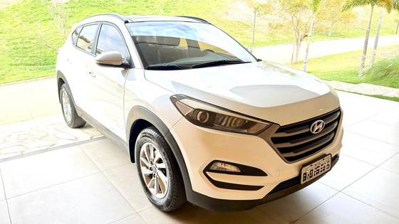 HYUNDAI TUCSON 1.6 16V T-GDI GASOLINA GLS ECOSHIFT HYUNDAI TUCSON 1.6 16V T-GDI GASOLINA GLS ECOSHIFT